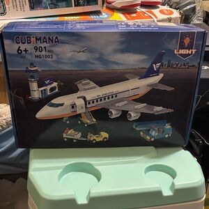 Passenger Jet Building Set - White and Blue